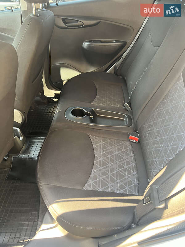 Хэтчбек Chevrolet Spark 2019 в Киеве
