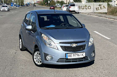 Хетчбек Chevrolet Spark 2010 в Києві