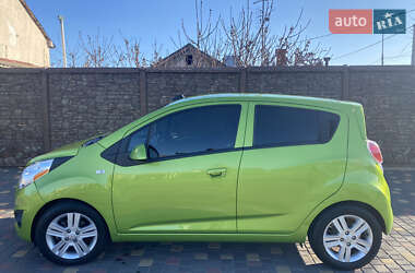 Хетчбек Chevrolet Spark 2015 в Одесі