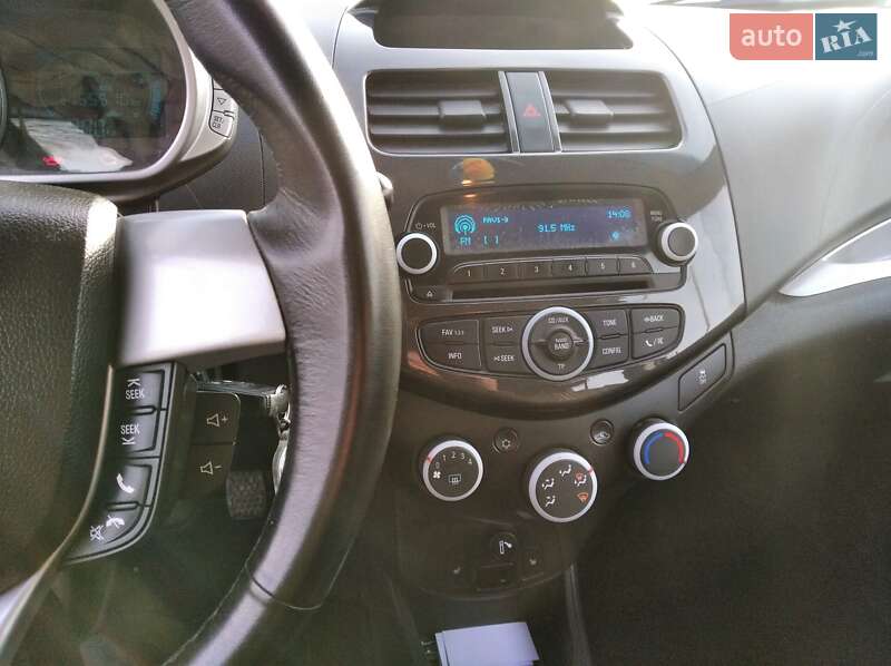 Хетчбек Chevrolet Spark 2013 в Луцьку