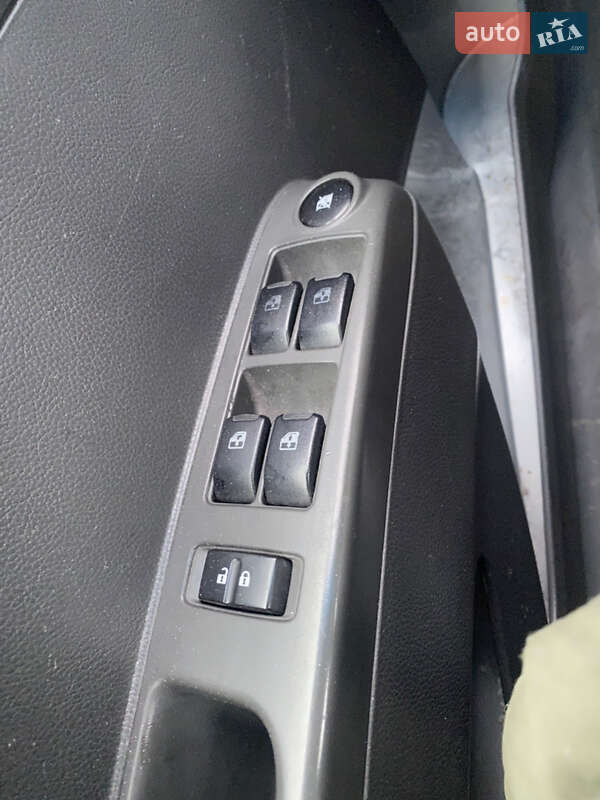 Хетчбек Chevrolet Spark 2013 в Києві фото 12 Хетчбек Chevrolet Spark 2013 в Києві