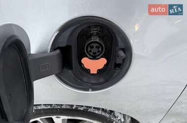 Хэтчбек Chevrolet Spark 2015 в 