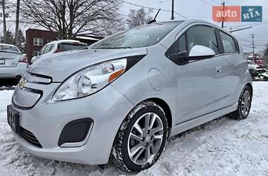 Хэтчбек Chevrolet Spark 2015 в 