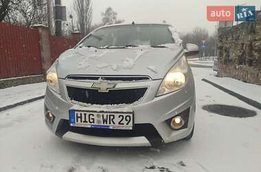 Хетчбек Chevrolet Spark 2010 в Луцьку