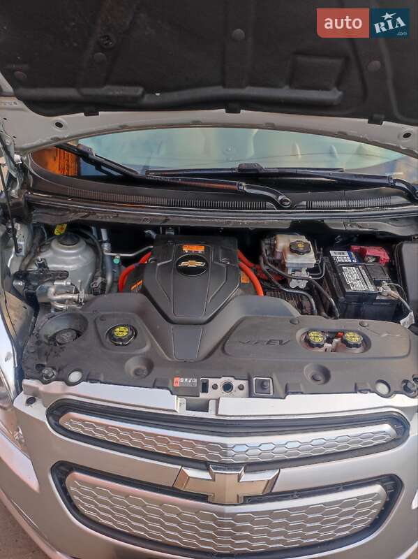 Хэтчбек Chevrolet Spark 2016 в Житомире
