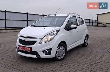 Хэтчбек Chevrolet Spark 2012 в Луцке