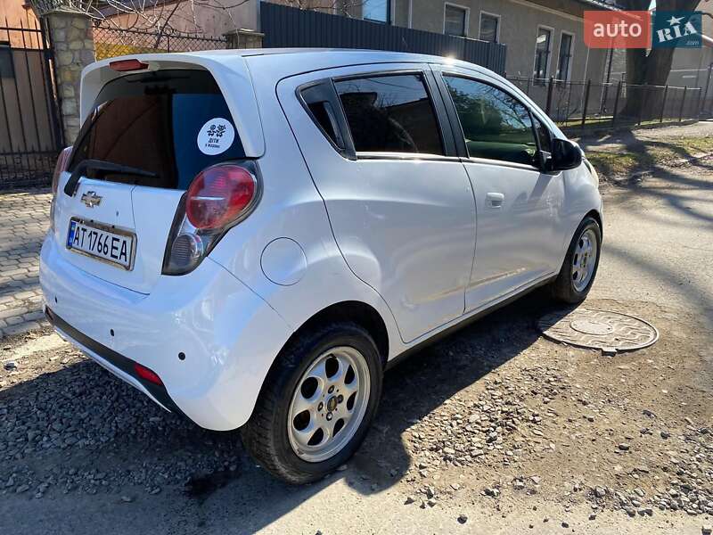 Хэтчбек Chevrolet Spark 2013 в Ивано-Франковске фото 9 Хэтчбек Chevrolet Spark 2013 в Ивано-Франковске