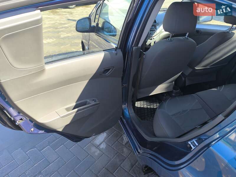 Хэтчбек Chevrolet Spark 2021 в Черновцах