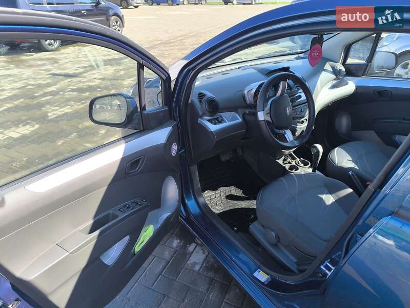 Хэтчбек Chevrolet Spark 2021 в Черновцах