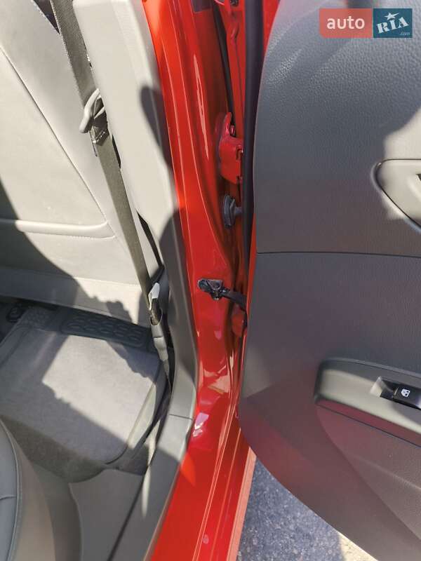 Хэтчбек Chevrolet Spark 2014 в Черкассах