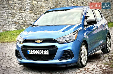 Хэтчбек Chevrolet Spark 2016 в 