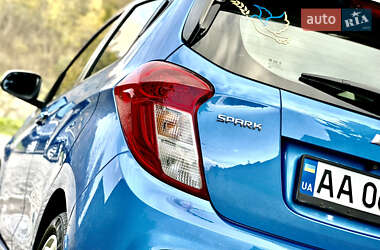 Хэтчбек Chevrolet Spark 2016 в 