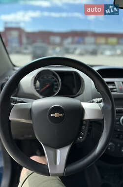 Хэтчбек Chevrolet Spark 2021 в 