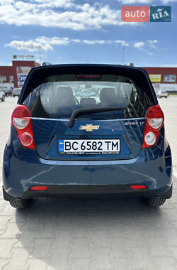 Хэтчбек Chevrolet Spark 2021 в 