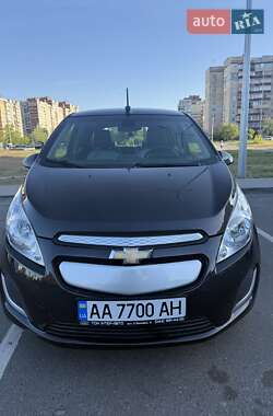 Хэтчбек Chevrolet Spark 2016 в 