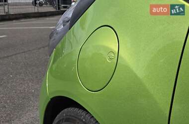 Хетчбек Chevrolet Spark 2015 в 