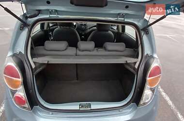 Хэтчбек Chevrolet Spark 2010 в 
