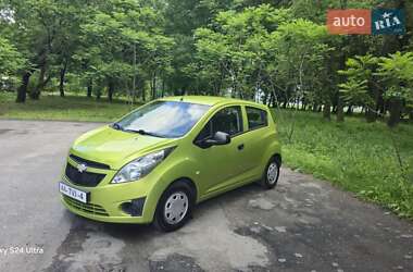 Хэтчбек Chevrolet Spark 2012 в Хороле