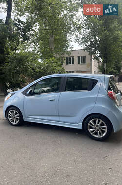 Хэтчбек Chevrolet Spark 2013 в 