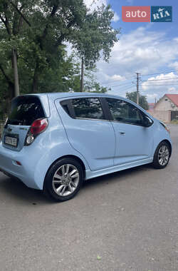 Хэтчбек Chevrolet Spark 2013 в 