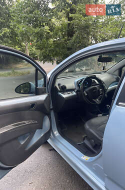 Хэтчбек Chevrolet Spark 2013 в 