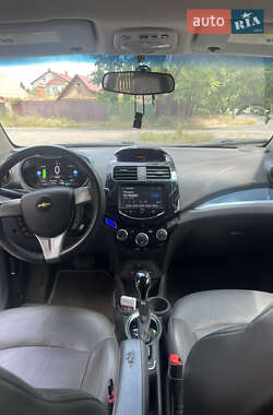 Хэтчбек Chevrolet Spark 2013 в 