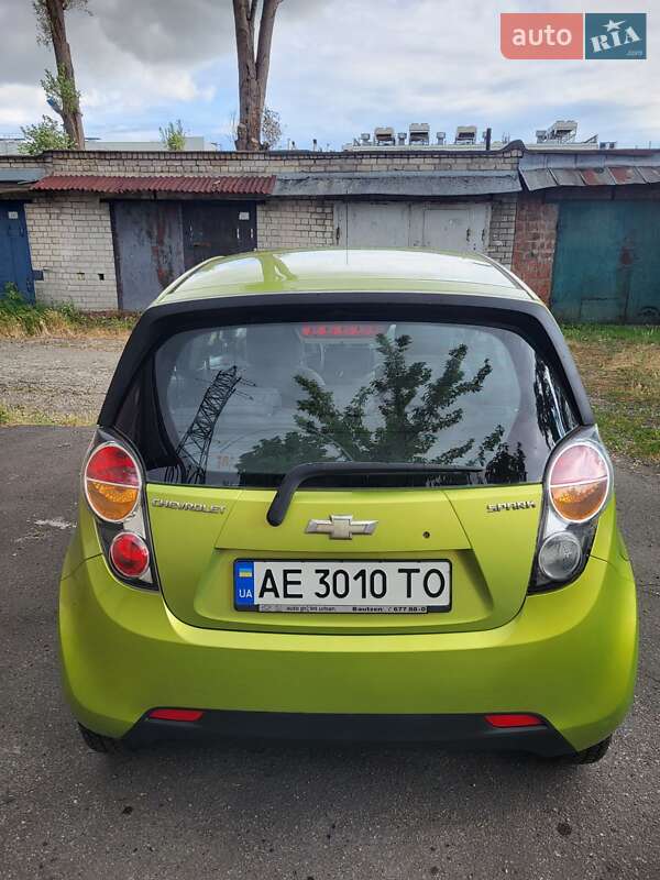 Хэтчбек Chevrolet Spark 2011 в Днепре