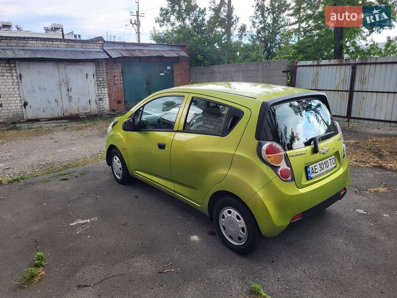 Хэтчбек Chevrolet Spark 2011 в Днепре