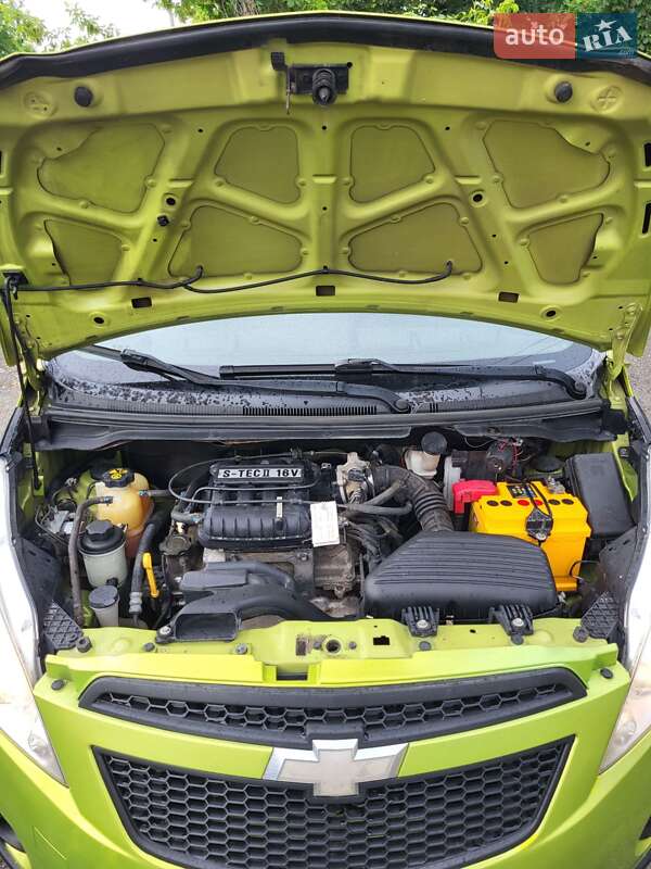 Хэтчбек Chevrolet Spark 2011 в Днепре