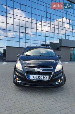 Хэтчбек Chevrolet Spark 2012 в 