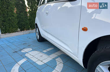 Хэтчбек Chevrolet Spark 2011 в 