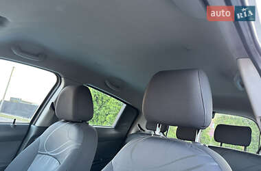 Хэтчбек Chevrolet Spark 2011 в 