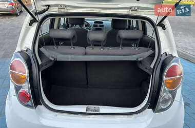 Хэтчбек Chevrolet Spark 2011 в 