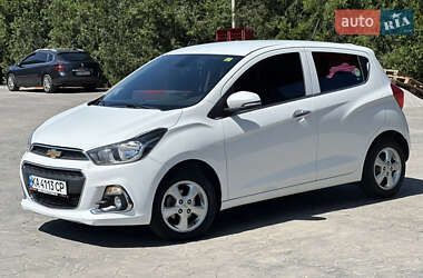 Хетчбек Chevrolet Spark 2016 в Чорноморську
