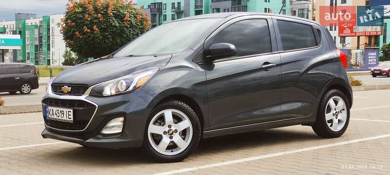 Хэтчбек Chevrolet Spark 2019 в 