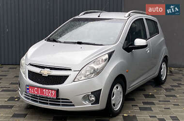 Хэтчбек Chevrolet Spark 2011 в Калуше