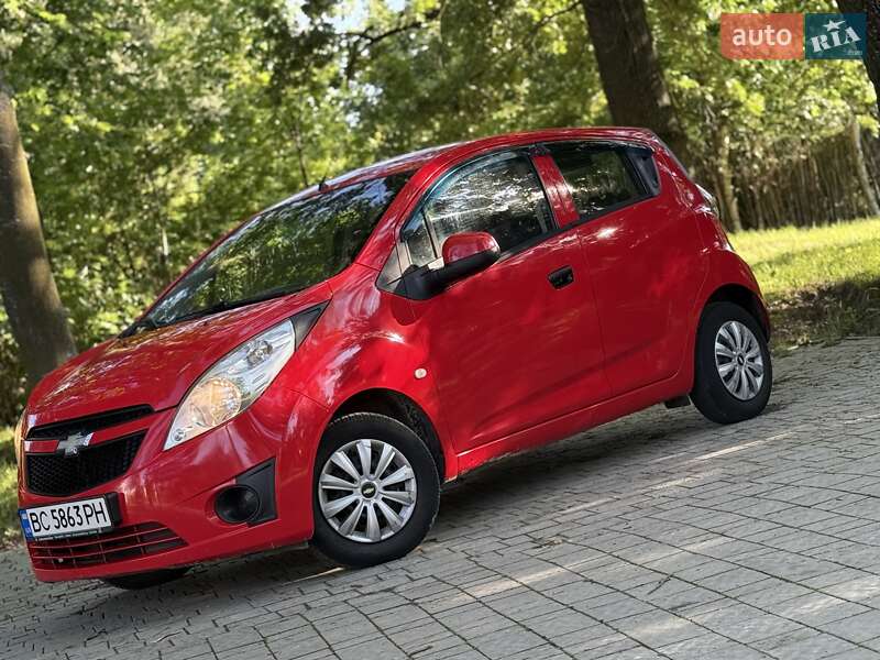 Хэтчбек Chevrolet Spark 2011 в Львове
