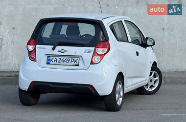 Хетчбек Chevrolet Spark 2014 в 