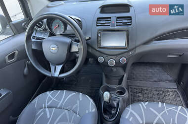 Хетчбек Chevrolet Spark 2014 в 
