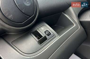 Хэтчбек Chevrolet Spark 2011 в 