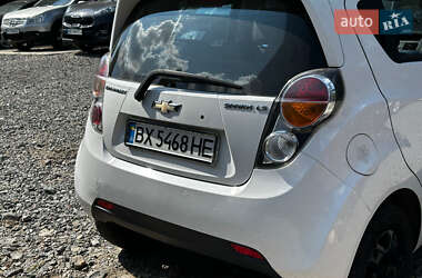 Хэтчбек Chevrolet Spark 2010 в 