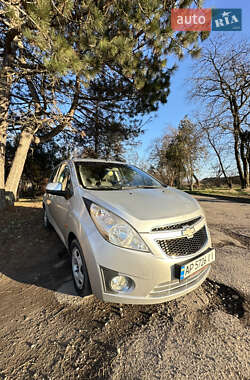 Хэтчбек Chevrolet Spark 2011 в 
