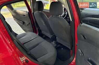 Хэтчбек Chevrolet Spark 2011 в 