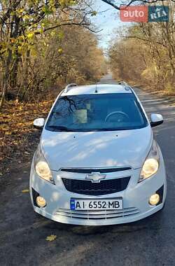 Хэтчбек Chevrolet Spark 2010 в Ракитном