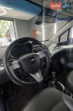 Хэтчбек Chevrolet Spark 2016 в 