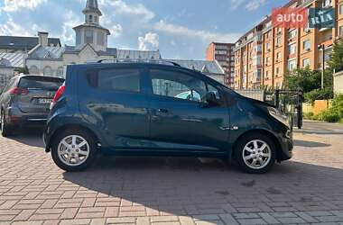 Хэтчбек Chevrolet Spark 2021 в 