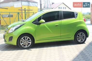 Хэтчбек Chevrolet Spark 2016 в Дрогобыче