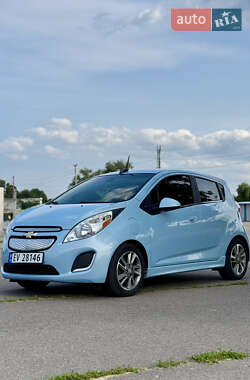 Хэтчбек Chevrolet Spark 2015 в 