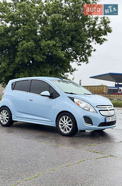 Хэтчбек Chevrolet Spark 2015 в 