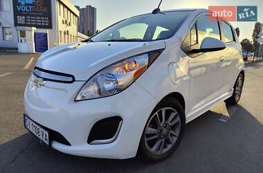 Хэтчбек Chevrolet Spark 2015 в Киеве
